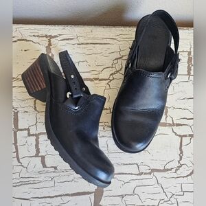 Teva Foxy Leather Clog Black Size 7 Very Good Condition